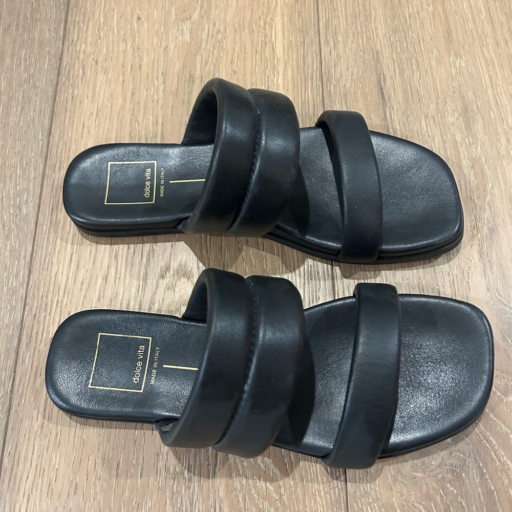 Dolce Vita Black Strap Sandals - Picture 3 of 4